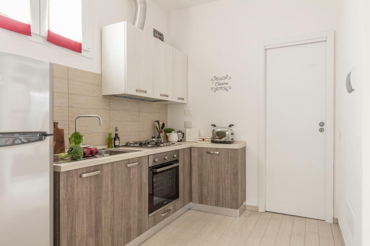 פירנצה Emma & Olga Apartments -In The City Centre- מראה חיצוני תמונה