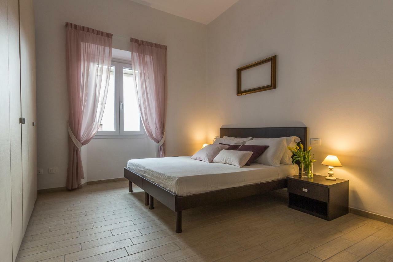 פירנצה Emma & Olga Apartments -In The City Centre- מראה חיצוני תמונה